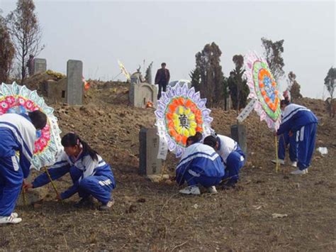 夢見別人掃墓|【夢到掃墓】夢到掃墓：預兆、含義，及周公解夢